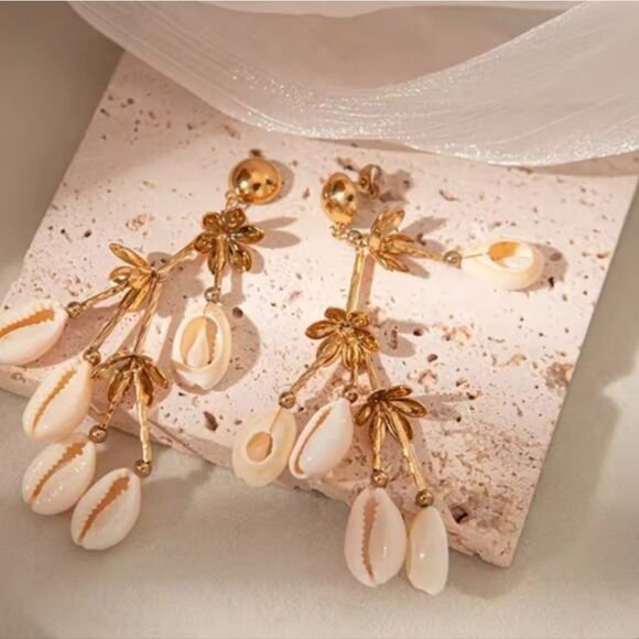 New FP Shell Drop Dangle Earrings - Picture 3 of 9